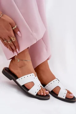 Zazoo 40326 Lakierowane Damskie Klapki Z Ozdobnymi Wycięciami Białe