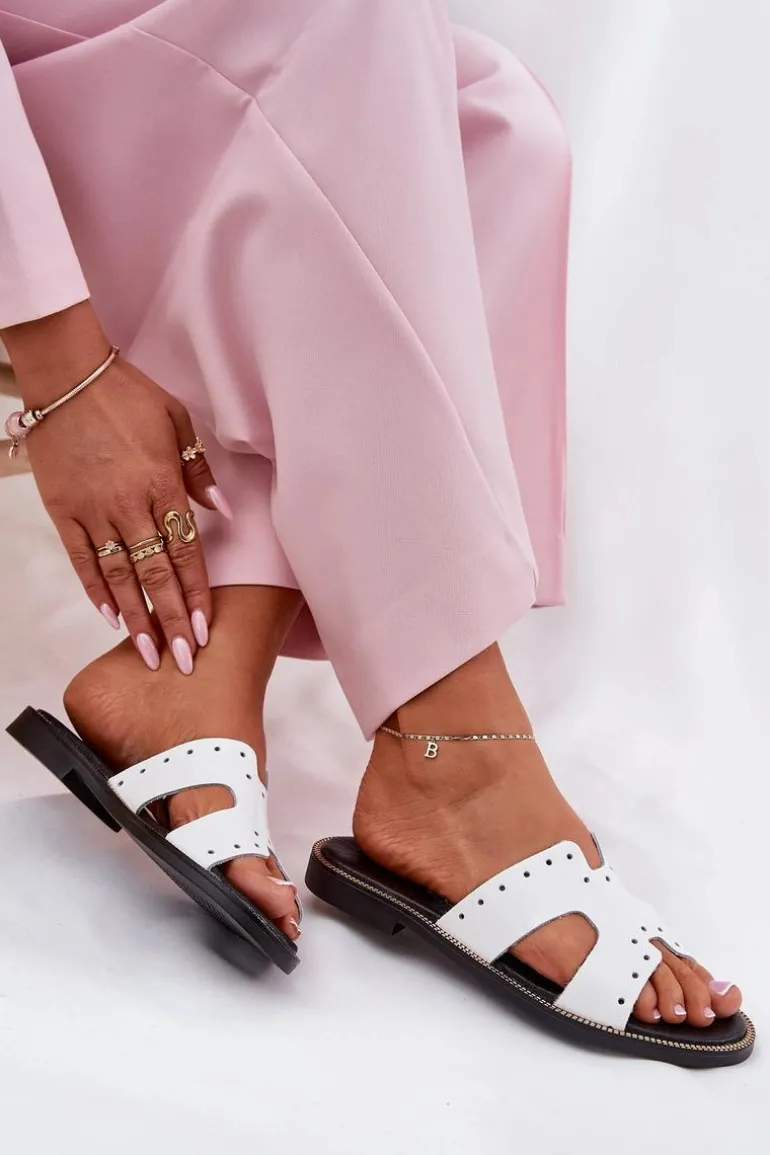 Zazoo 40326 Lakierowane Damskie Klapki Z Ozdobnymi Wycięciami Białe