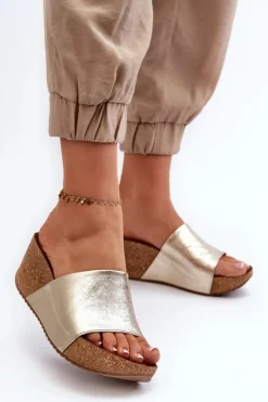 Zazoo 40289 Skórzane Klapki Damskie Na Korkowym Koturnie Złote