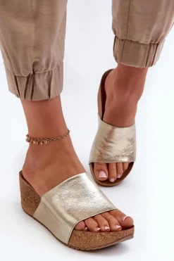 Zazoo 40289 Skórzane Klapki Damskie Na Korkowym Koturnie Złote