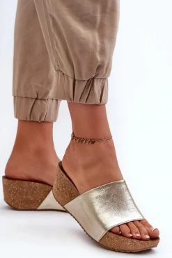 Zazoo 40289 Skórzane Klapki Damskie Na Korkowym Koturnie Złote