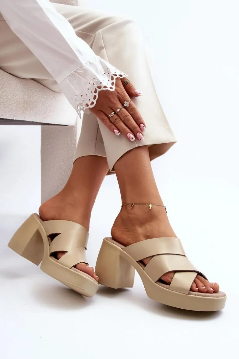 Zazoo 40373 Skórzane Klapki Na Klocku Beżowe