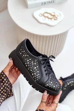 Zazoo 2973 Skórzane Półbuty Na Platformie Z Ażurowym Wzorem Czarne