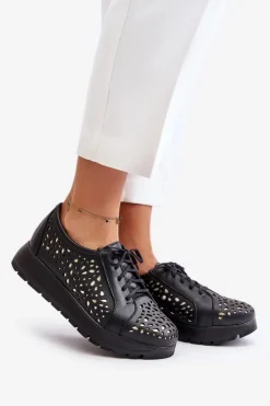 Zazoo 2973 Skórzane Półbuty Na Platformie Z Ażurowym Wzorem Czarne