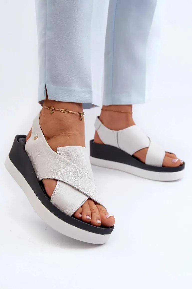 Zazoo 40256 Skórzane Sandały Na Koturnie Białe