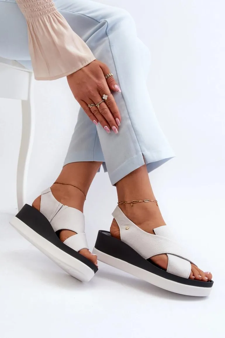 Zazoo 40256 Skórzane Sandały Na Koturnie Białe