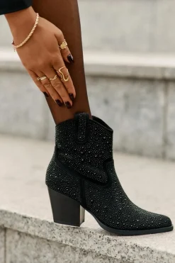 Zdobione Botki Kowbojki Na Obcasie Z Noskami W Szpic S.Barski HY42-121 Czarne
