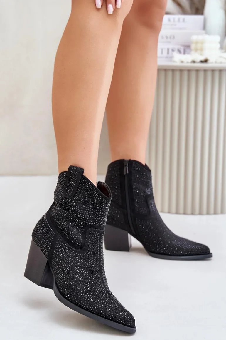 Zdobione Botki Kowbojki Na Obcasie Z Noskami W Szpic S.Barski HY42-121 Czarne