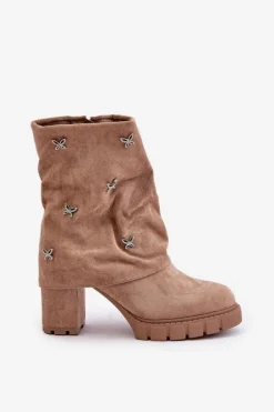 Zdobione Botki Z Wywiniętą Cholewką Na Słupku Beżowe Esadora