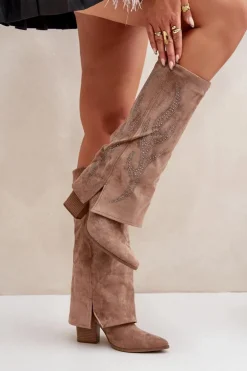 Zdobione Kozaki Z Wywiniętą Cholewką Na Słupku Ciemnobeżowe Ivilta