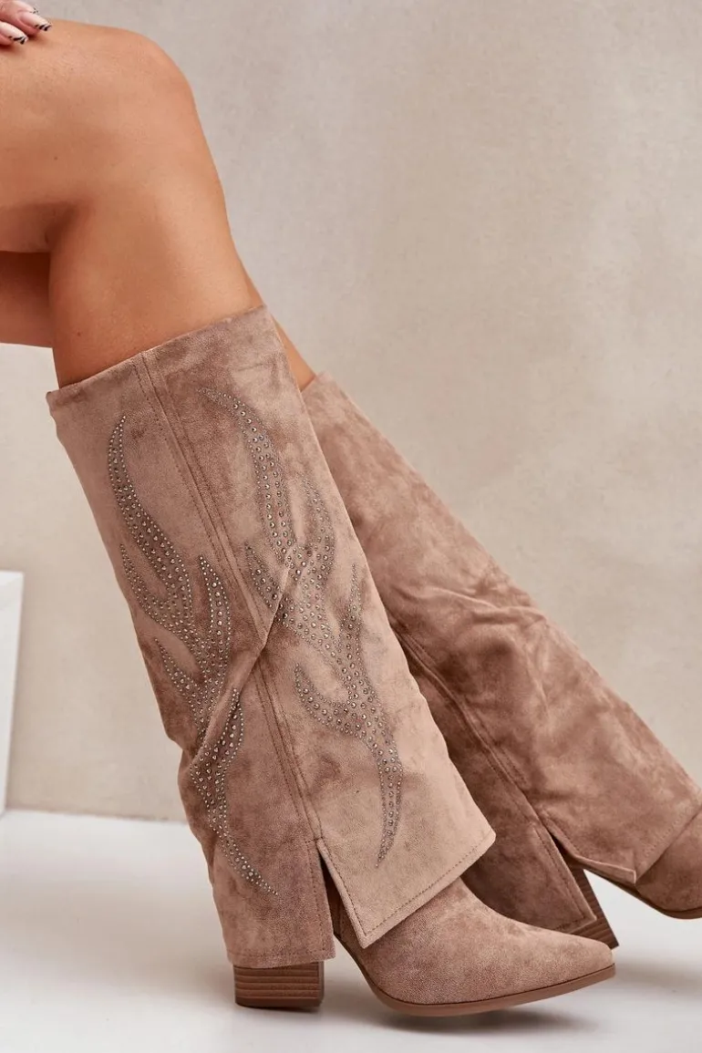 Zdobione Kozaki Z Wywiniętą Cholewką Na Słupku Ciemnobeżowe Ivilta