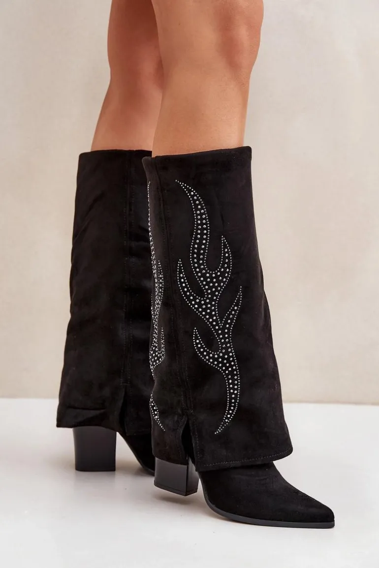 Zdobione Kozaki Z Wywiniętą Cholewką Na Słupku Czarne Ivilta