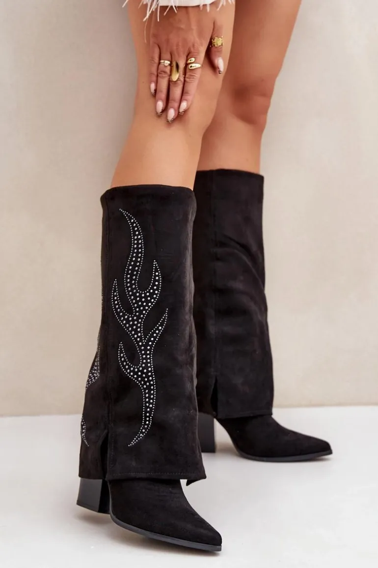 Zdobione Kozaki Z Wywiniętą Cholewką Na Słupku Czarne Ivilta