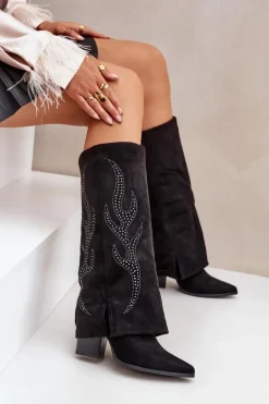 Zdobione Kozaki Z Wywiniętą Cholewką Na Słupku Czarne Ivilta