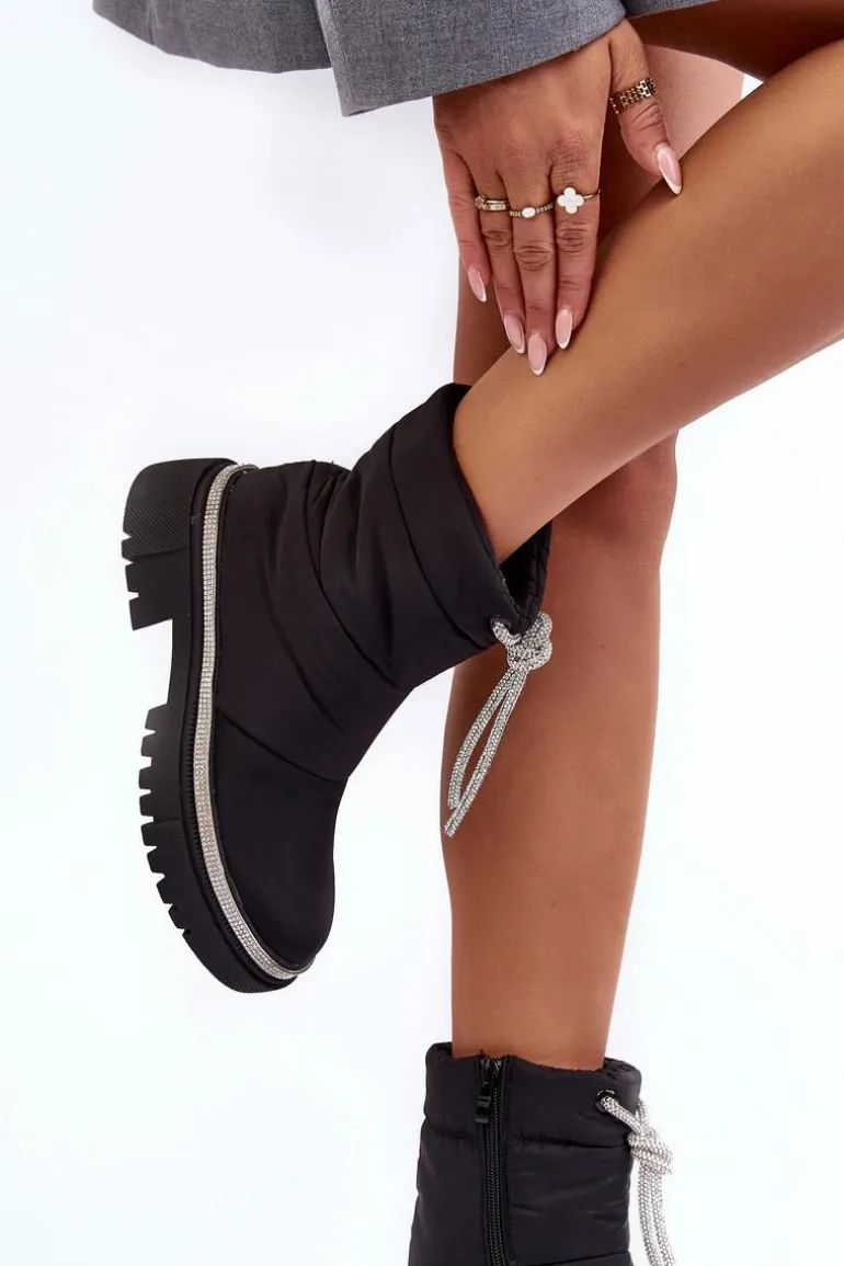 Zdobione Śniegowce Na Płaskim Obcasie Czarne Plotia